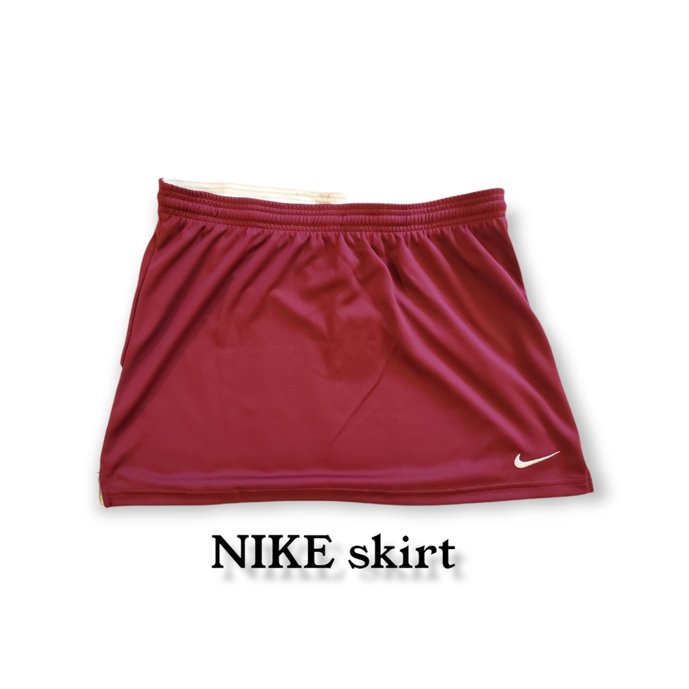 NWT Nike Athletic Skirt